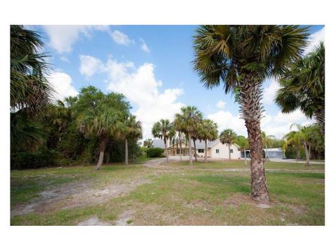 5200 Pine St, Cocoa, FL 32927 photo 1