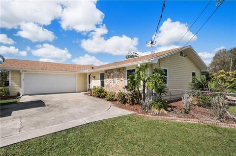 2000 Carolyn Ct, Saint Cloud, FL 34769 photo 1