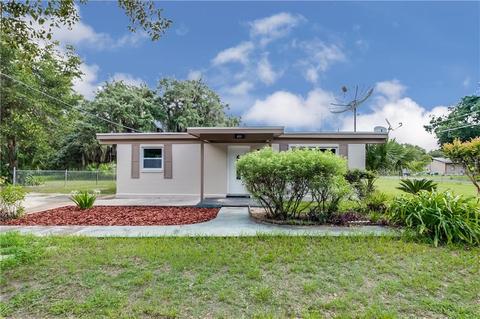 825 E Jackson Ave, Mount Dora, FL 32757 photo 1