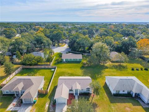 738 E 11th Ave, Mount Dora, FL 32757 photo 1