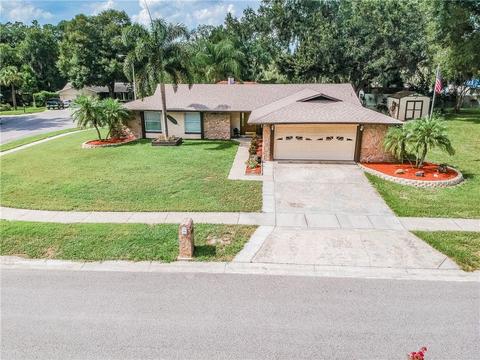 608 E Lakeshore Dr, Ocoee, FL 34761 photo 1