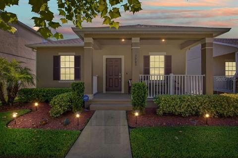 3203 Bayflower Ave, Harmony, FL 34773 photo 1