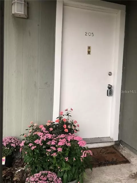 205 Scottsdale Sq #205, Winter Park, FL 32792