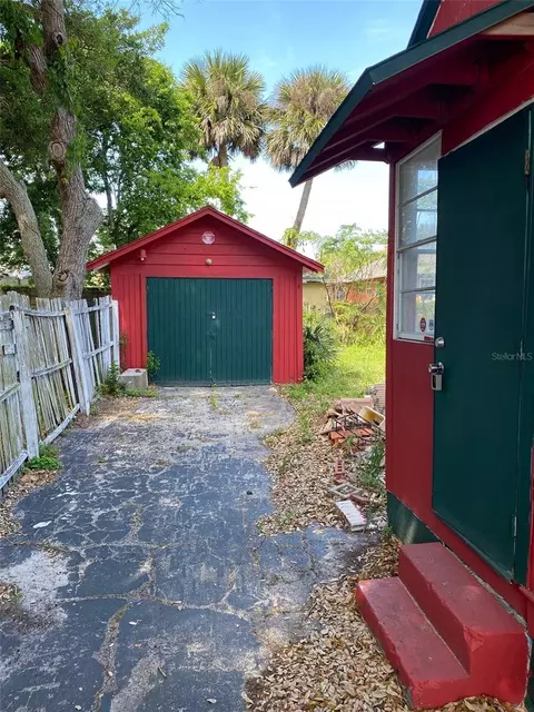 Exterior - 415 Braddock Ave, Daytona Beach, FL 32118 photo 12 of 14