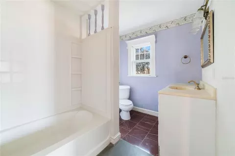 Bath - 415 Braddock Ave, Daytona Beach, FL 32118 photo 3 of 5
