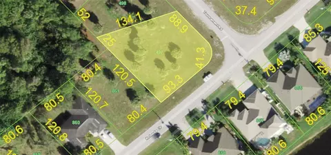 1052 Rotonda Cir, Rotonda West, FL 33947