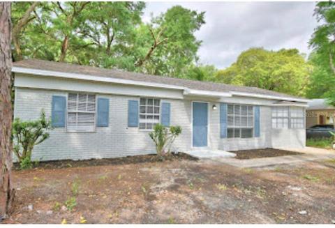1310 Wall St, Eustis, FL 32726 photo 1