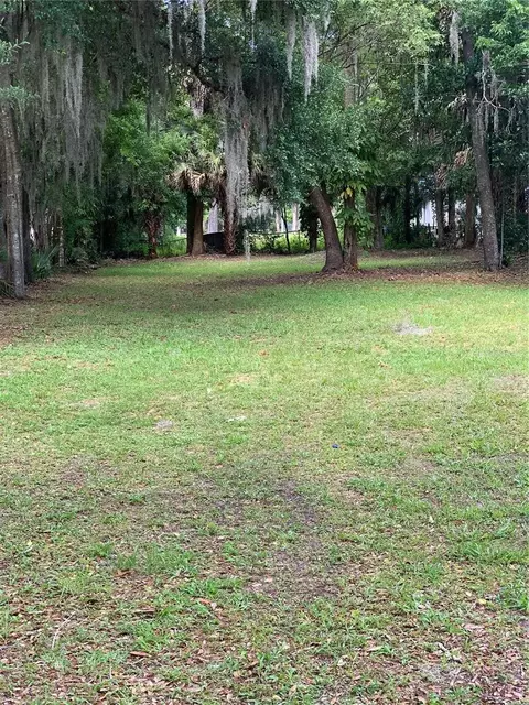 619 Whitehall St, Daytona Beach, FL 32114