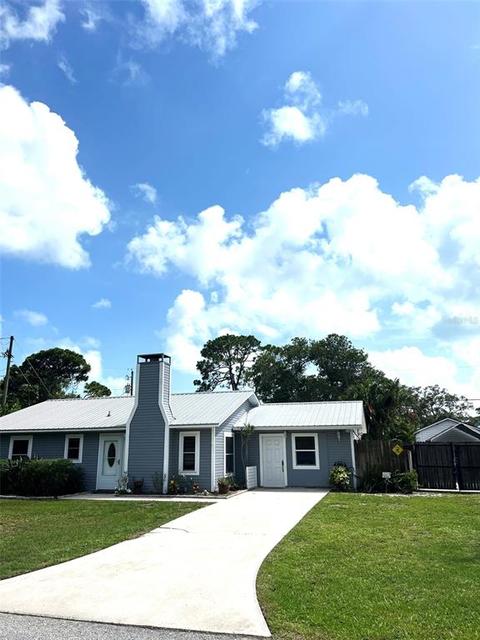 823 Panda Rd, Venice, FL 34293 photo 1