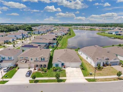 2327 Nuthatch St, Saint Cloud, FL 34771 photo 1