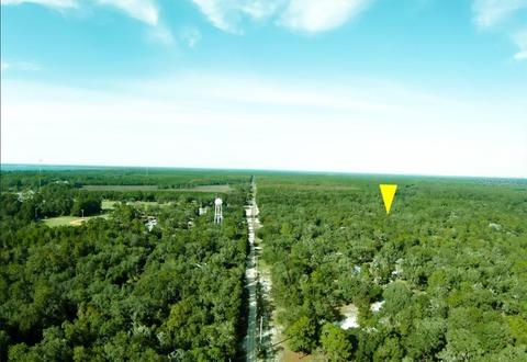 132 Powerline Rd, Melrose, FL 32666