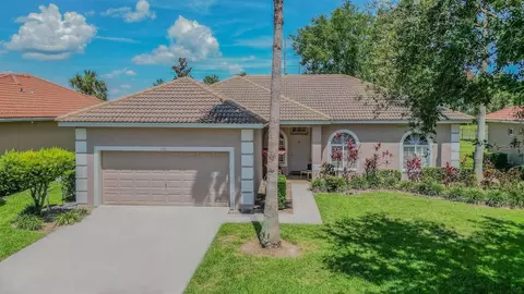 429 Bay Leaf Dr, Poinciana, FL 34759