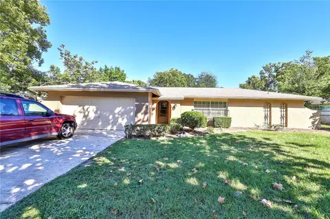 5265 N Woodcrest Dr, Winter Park, FL 32792
