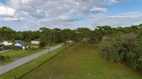 5050 Moore St, Saint Cloud, FL 34771