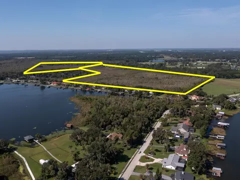 Beauclaire Drive, Tavares, FL 32778