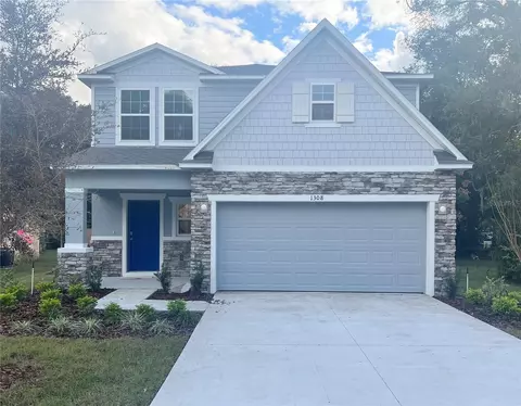 1308 E Carolina Ave, Deland, FL 32724