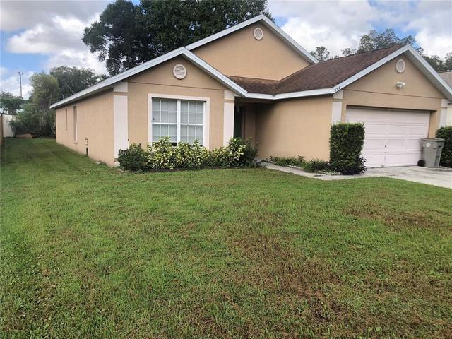 592 Rouzer St, Apopka, FL 32712