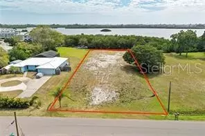 9906 46th Ave W, Bradenton, FL 34210