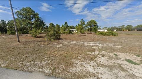 2604 37th St SW, Lehigh Acres, FL 33976