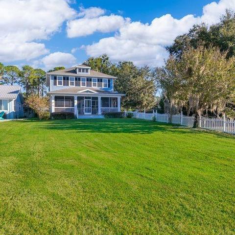 13860 SE 124th St, Ocklawaha, FL 32179
