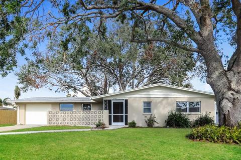 1761 Valencia Dr, Venice, FL 34293