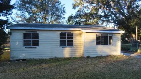 242 Sharon St, Center Hill, FL 33514