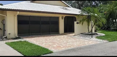 133 Sandstone Cir, Venice, FL 34293