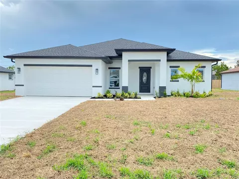 2420 Ainsworth Ave, Deltona, FL 32738