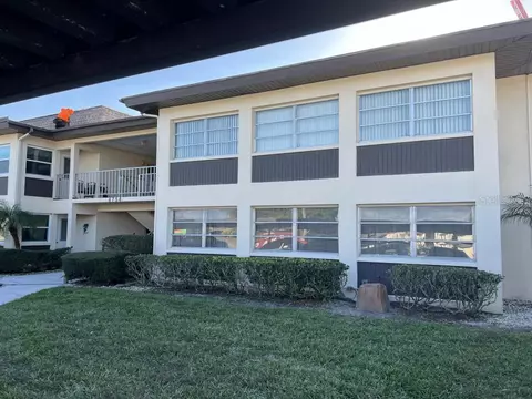 5123 Topaz Ln #207, New Port Richey, FL 34652