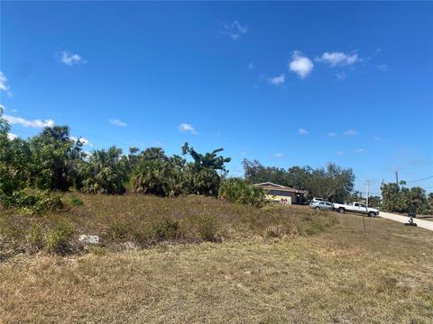 4049 Yucatan Cir, Port Charlotte, FL 33948
