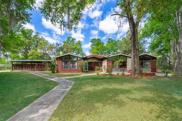 220 N Washington Ave, Apopka, FL 32703