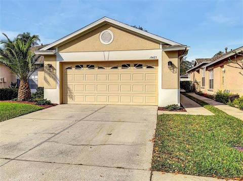 19425 Weymouth Dr, Land O Lakes, FL 34638