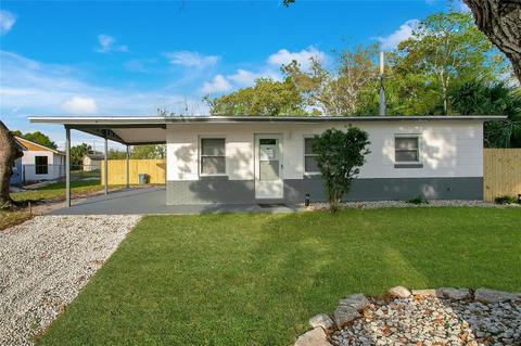 139 Academy Ave, Sanford, FL 32771