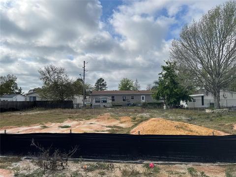 Lakeview Drive, Leesburg, FL 34788