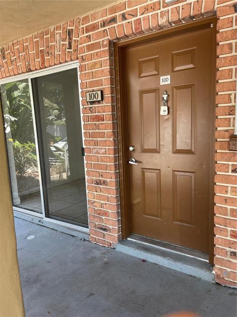 484 Banyon Tree Cir #100, Maitland, FL 32751