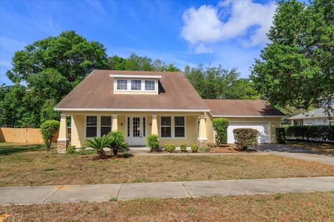 640 Butch Cassidy Ln, Eustis, FL 32726