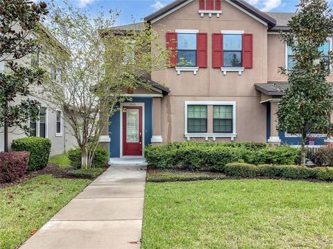 5806 Village Center Dr, Lithia, FL 33547