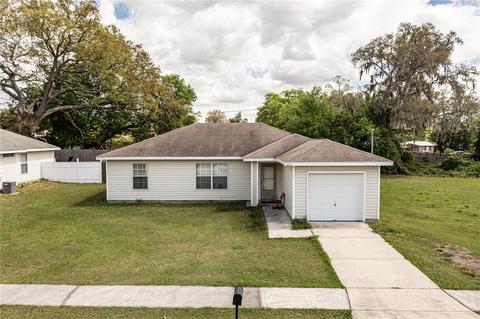 243 Mango Dr, Palatka, FL 32177