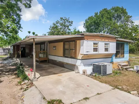 20821 SE 144th Ln, Umatilla, FL 32784