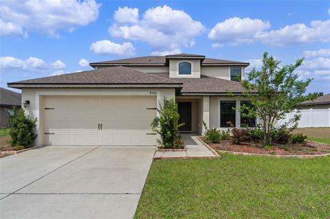 4542 Barbuda Dr, Tavares, FL 32778