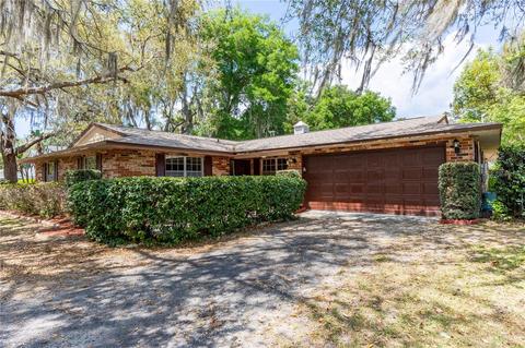 18005 Palm St, Umatilla, FL 32784