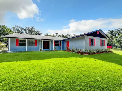 34940 William Ln, Eustis, FL 32736