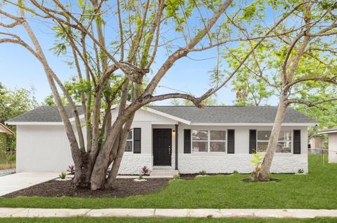 11 E Hammon Dr, Apopka, FL 32703