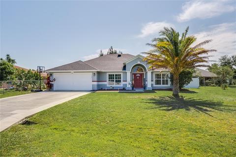 1102 Cambourne Dr, Kissimmee, FL 34758
