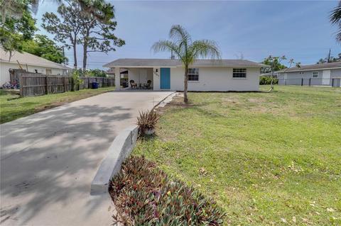 1067 Indus Rd, Venice, FL 34293