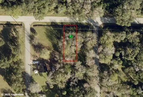 W Halifax Avenue, Oak Hill, FL 32759