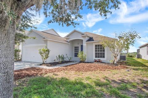 647 Sunset View Dr, Davenport, FL 33837