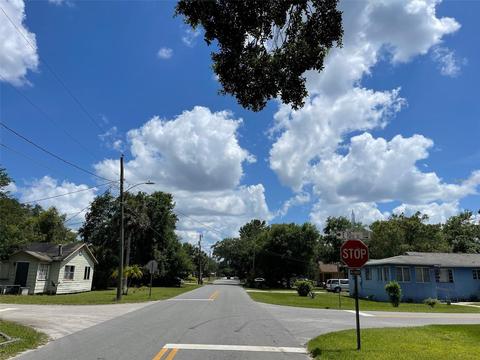 914 Bay Ave, Sanford, FL 32771