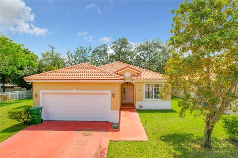 2921 SW 88th Ave, Miramar, FL 33025