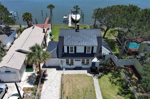 241 Lexington Dr, Daytona Beach, FL 32114